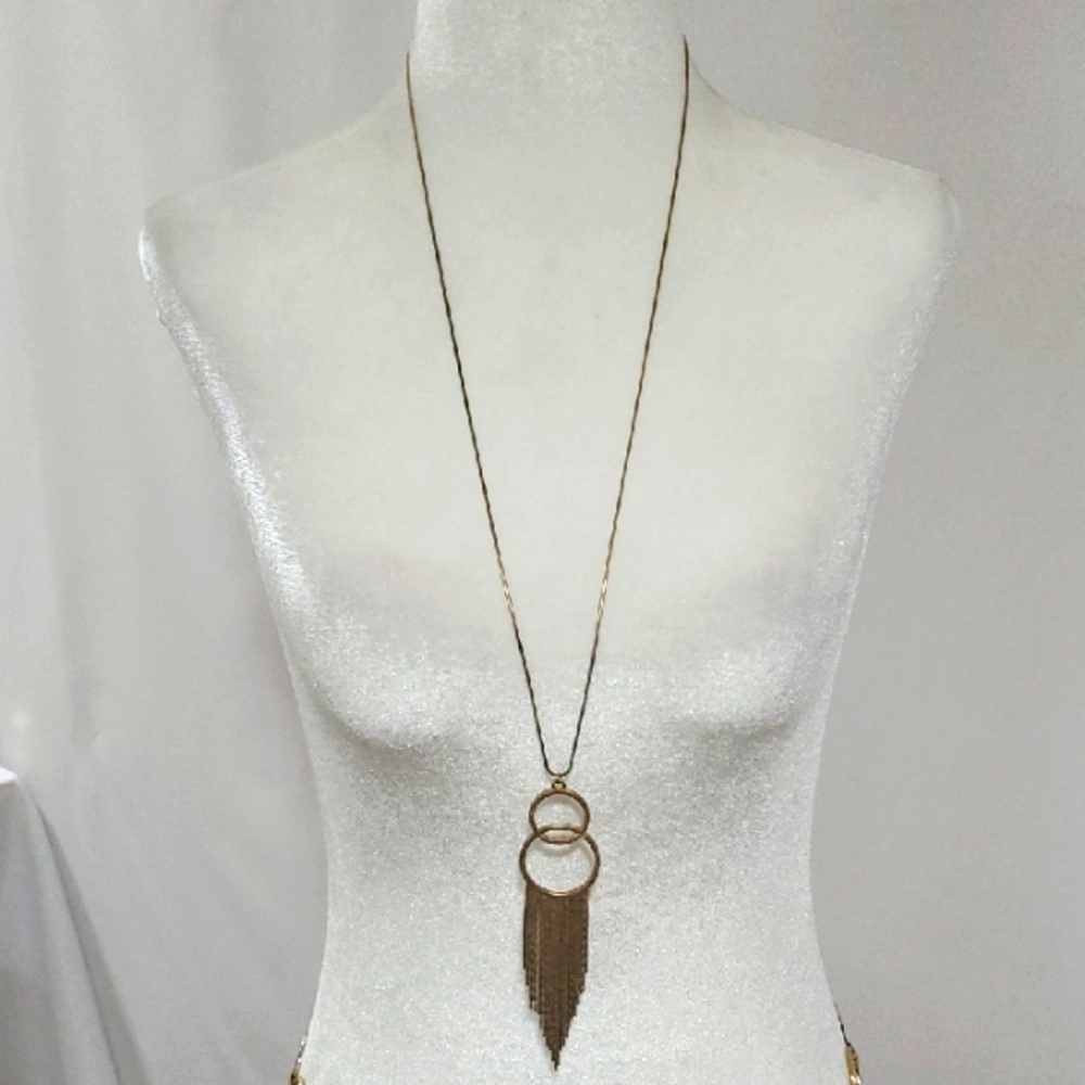 Chic Gold Fringe Necklace